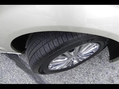 Chrysler Town and Country 2011 photo 1