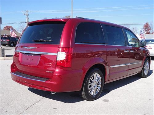 Chrysler Town and Country SLT 25 Other