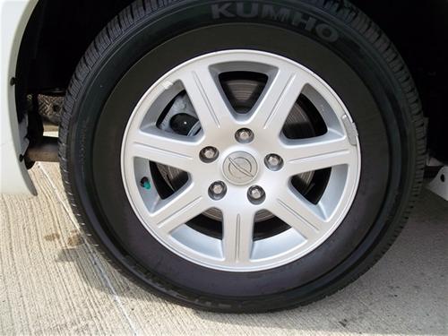 Chrysler Town and Country 2011 photo 3