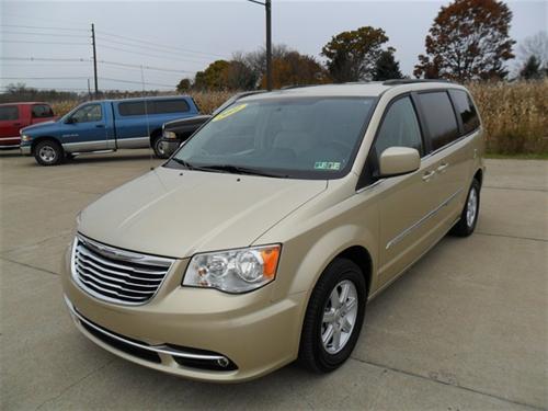 Chrysler Town and Country 2011 photo 5