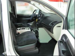 Chrysler Town and Country 2011 photo 1