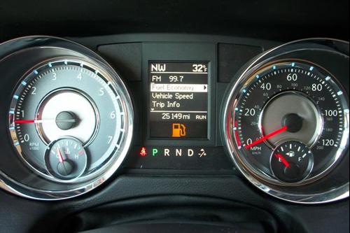 Chrysler Town and Country 2011 photo 4