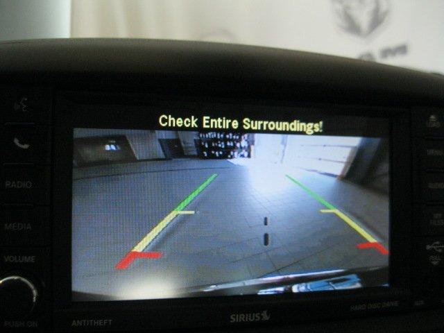 Chrysler Town and Country 2012 photo 1