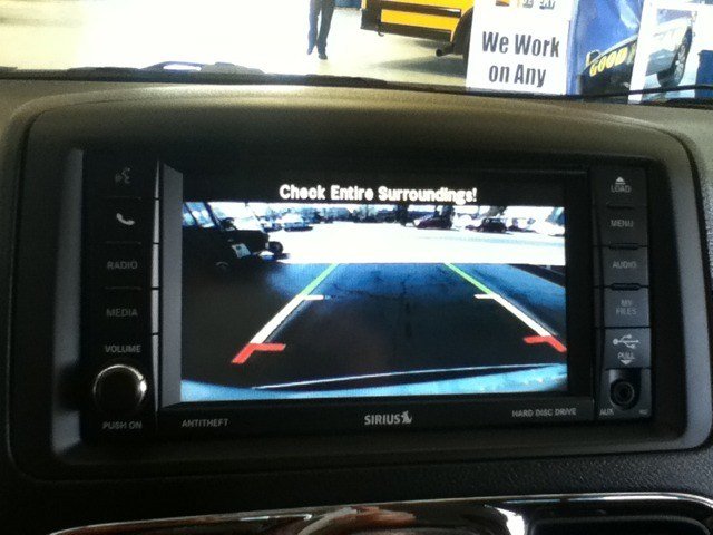 Chrysler Town and Country 2012 photo 2