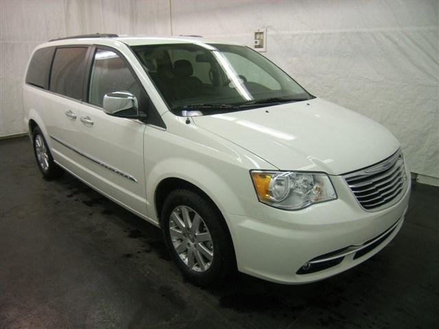Chrysler Town and Country King Ranch 4WD Unspecified