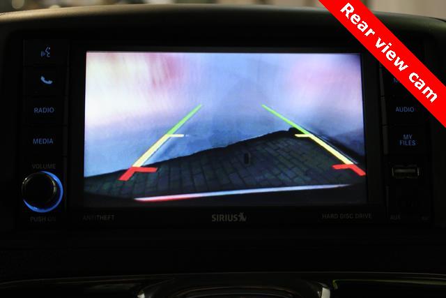 Chrysler Town and Country 2012 photo 1