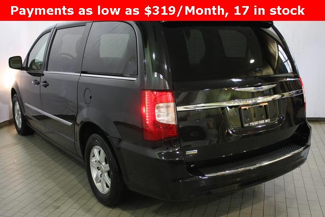 Chrysler Town and Country 2012 photo 5