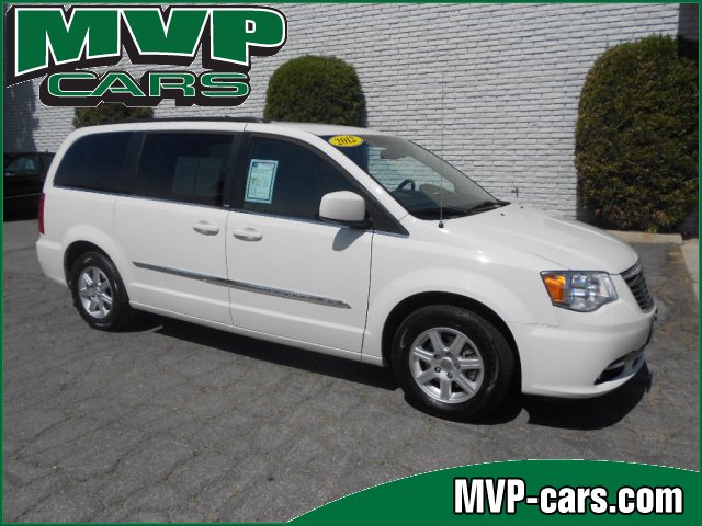 Chrysler Town and Country 2012 photo 5