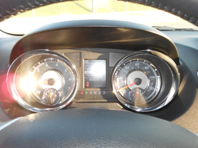 Chrysler Town and Country 2012 photo 5