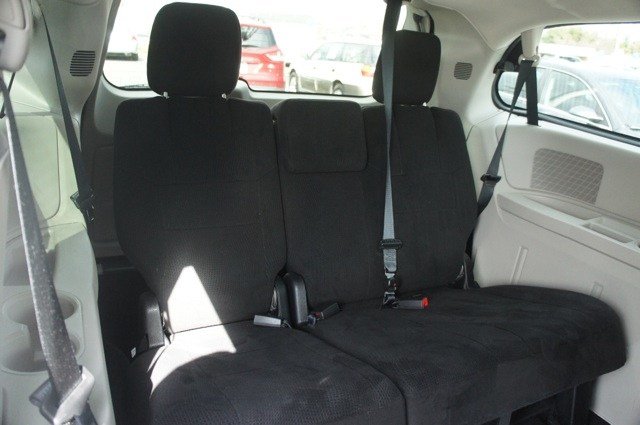 Chrysler Town and Country 2012 photo 1