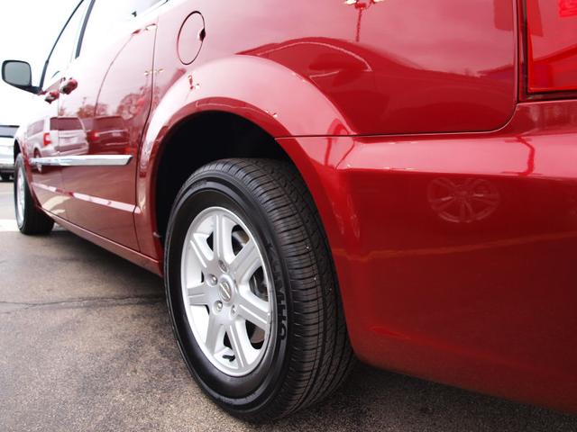 Chrysler Town and Country 2012 photo 1