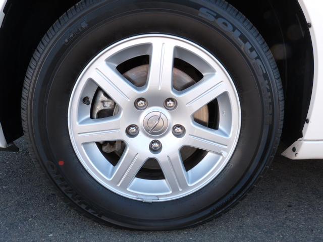 Chrysler Town and Country 2012 photo 3