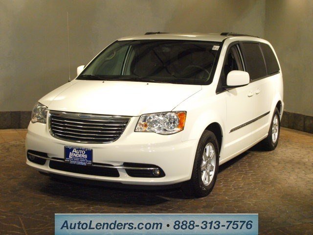Chrysler Town and Country 2012 photo 4