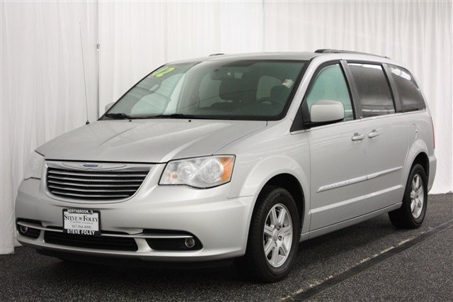 Chrysler Town and Country 2012 photo 4