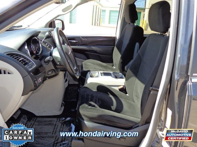 Chrysler Town and Country 2012 photo 5