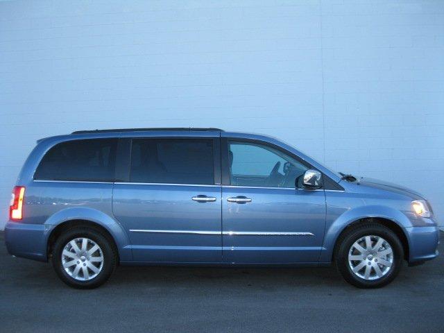 Chrysler Town and Country Limited NAV 4X4 Unspecified