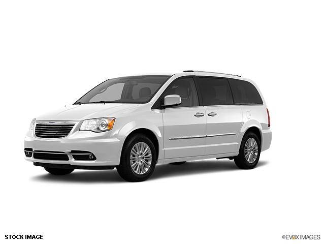Chrysler Town and Country SLT 25 MiniVan