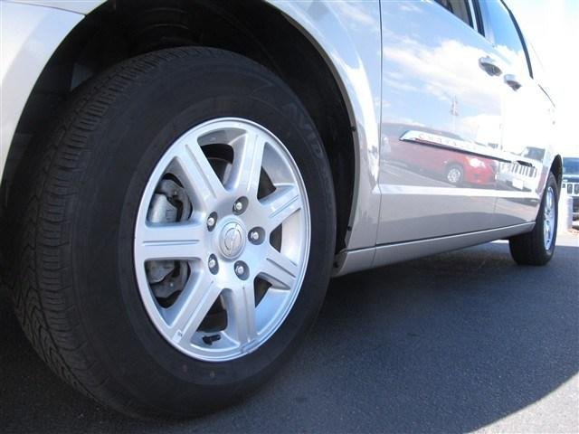 Chrysler Town and Country 2012 photo 5