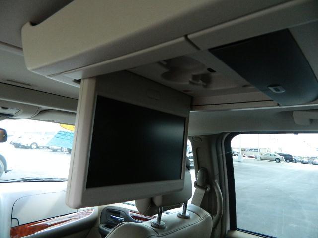 Chrysler Town and Country 2012 photo 4