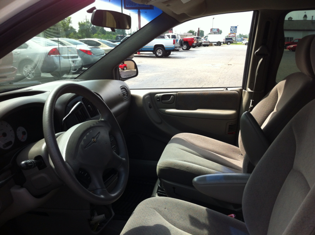 Chrysler Unspecified 2001 photo 1