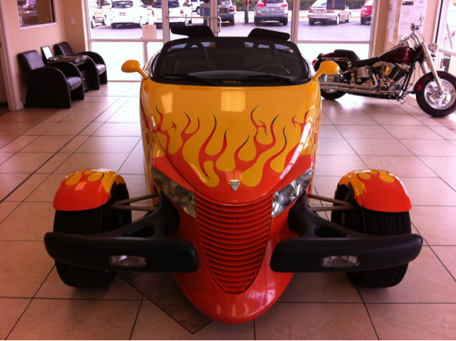 Chrysler Unspecified 2002 photo 1