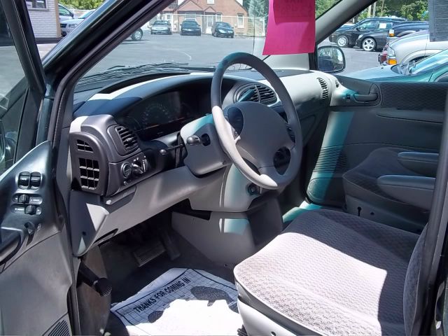 Chrysler Voyager 2000 photo 3