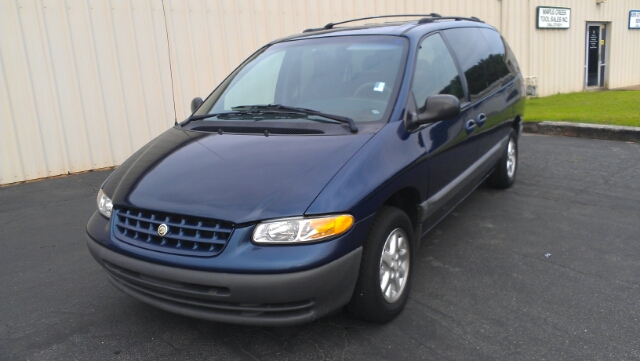 Chrysler Voyager 2000 photo 4