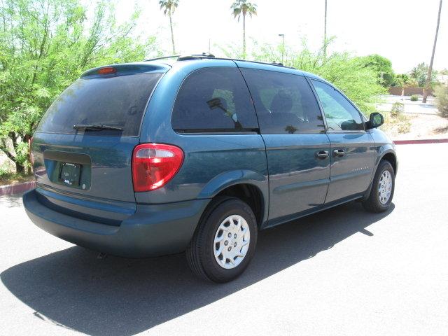 Chrysler Voyager 2001 photo 1