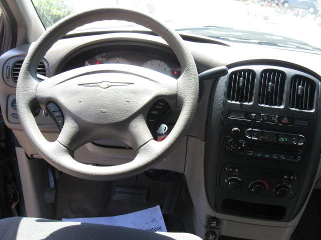 Chrysler Voyager 2001 photo 4