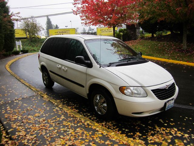 Chrysler Voyager 2002 photo 1