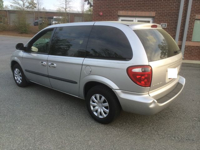 Chrysler Voyager 2003 photo 2