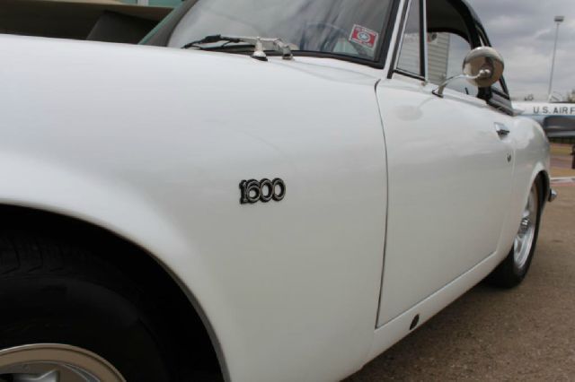 Datsun 120 1968 photo 16