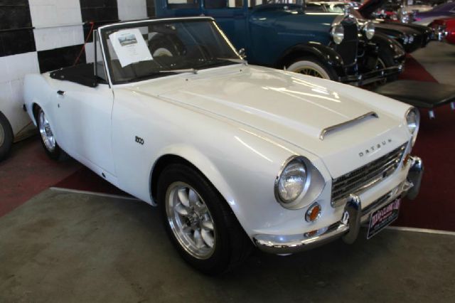 Datsun 120 1968 photo 17