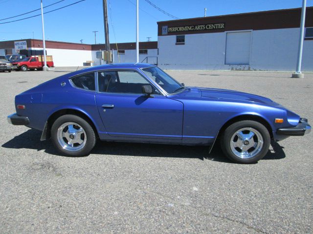Datsun 320 1975 photo 4