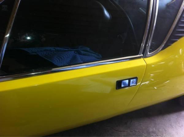 DeTomaso Pantera 1974 photo 1