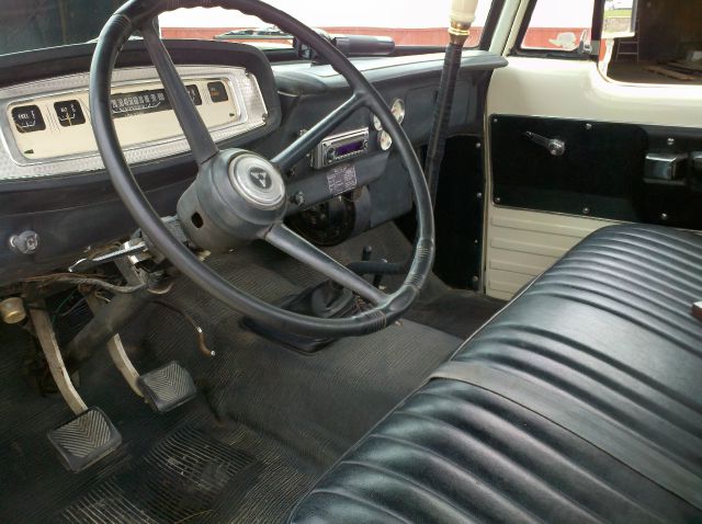 Dodge 200 1968 photo 11