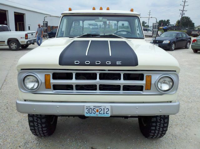 Dodge 200 1968 photo 12