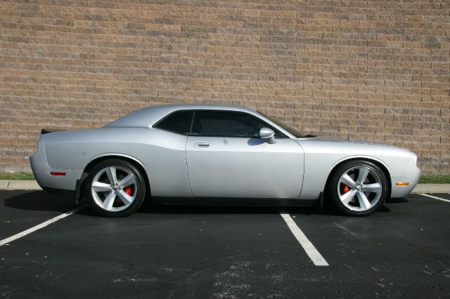 Dodge 200 2010 photo 3