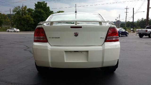 Dodge Avenger Unknown Sedan