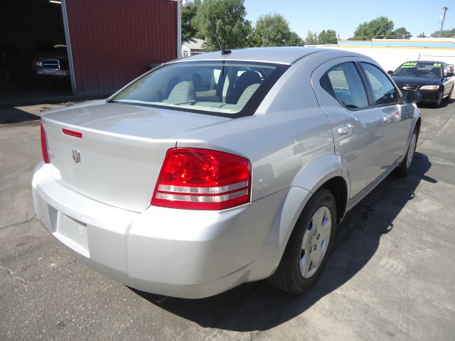 Dodge Avenger SE Sedan