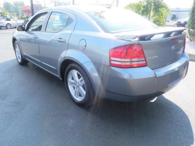 Dodge Avenger SLT 25 Sedan
