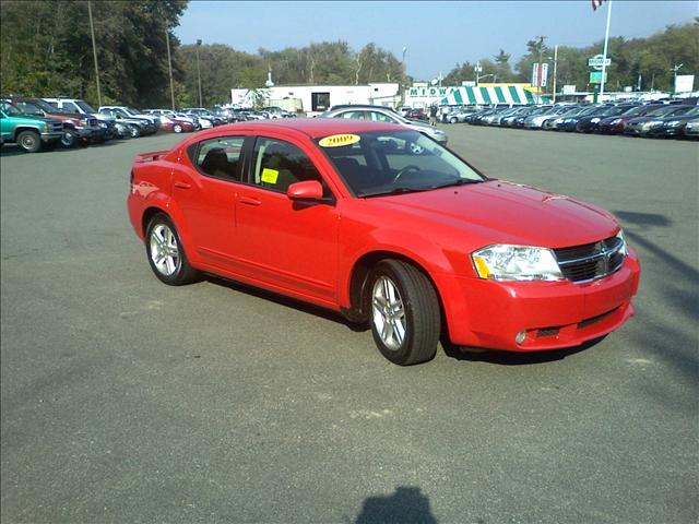Dodge Avenger 4dr Quad Cab 160.5 WB 4WD SLT Sedan