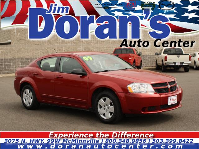 Dodge Avenger V6 Deluxe Sedan