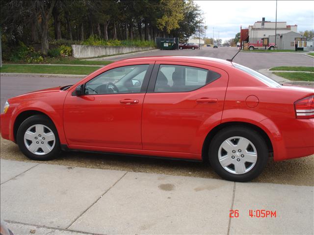 Dodge Avenger SE Sedan