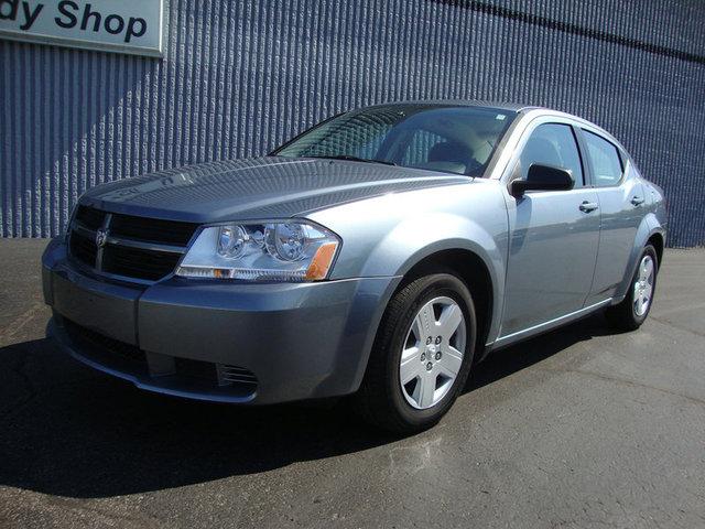 Dodge Avenger SE Sedan