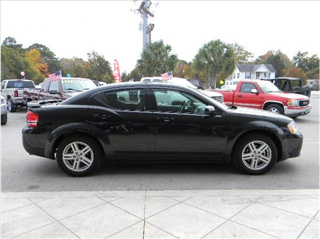 Dodge Avenger 2010 photo 4