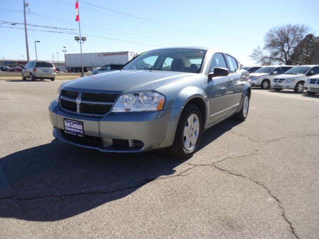 Dodge Avenger 2010 photo 2