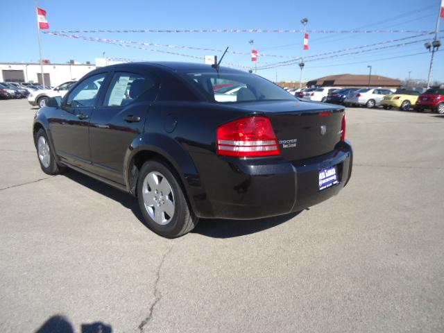 Dodge Avenger 2010 photo 2