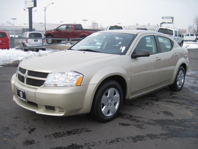 Dodge Avenger 2010 photo 1