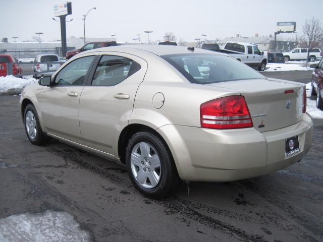 Dodge Avenger 2010 photo 2